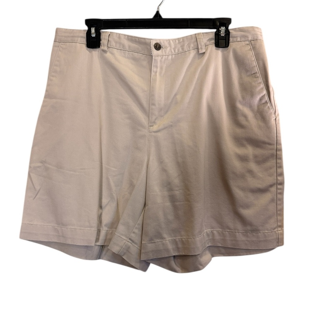Liz Claiborne Women’s Khaki Flat Front Classic Style Cotton Bermuda Shorts Sz 16